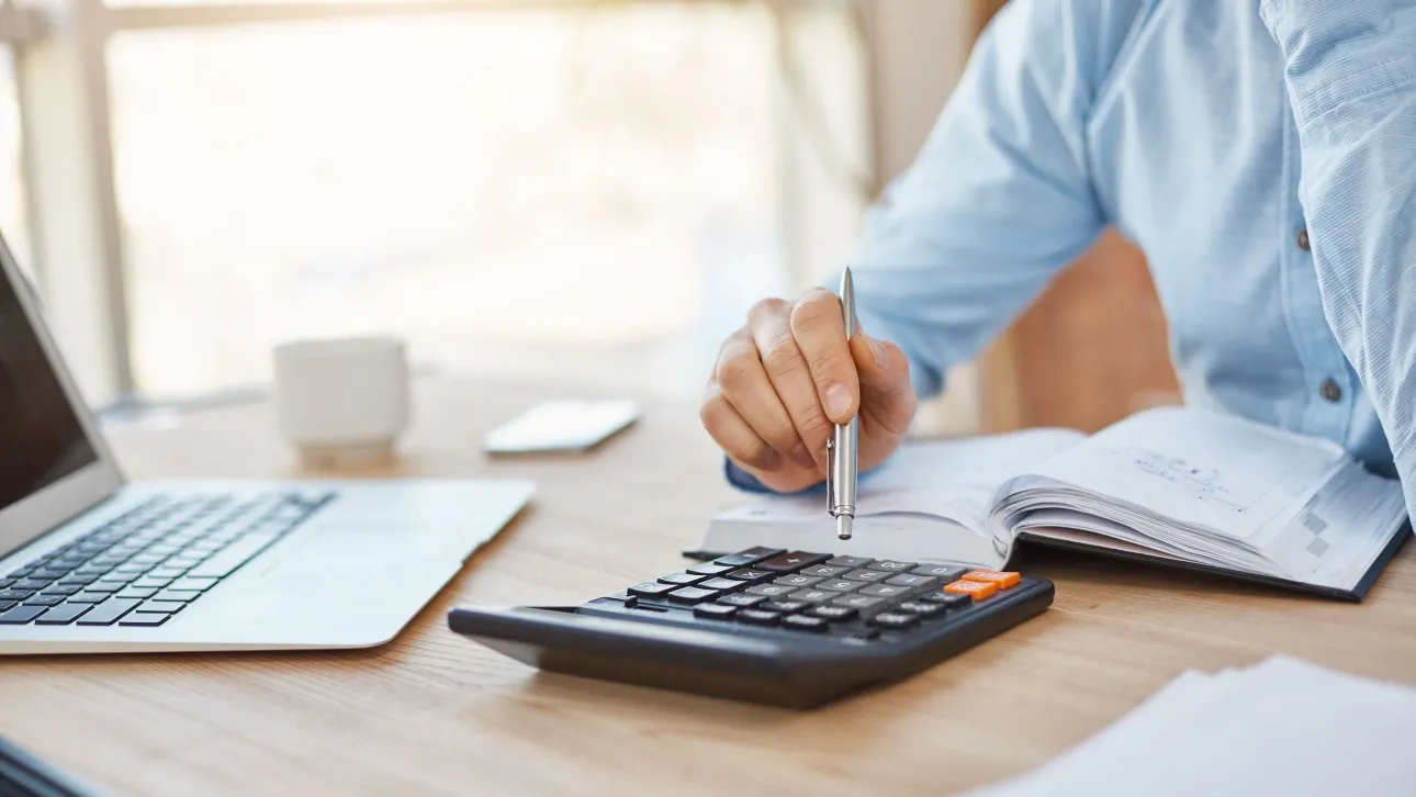 ΑΑΔΕ: Υποχρεωτική η δήλωση ΙΒΑΝ στο Μητρώο για τις επιστροφές ΦΠΑ