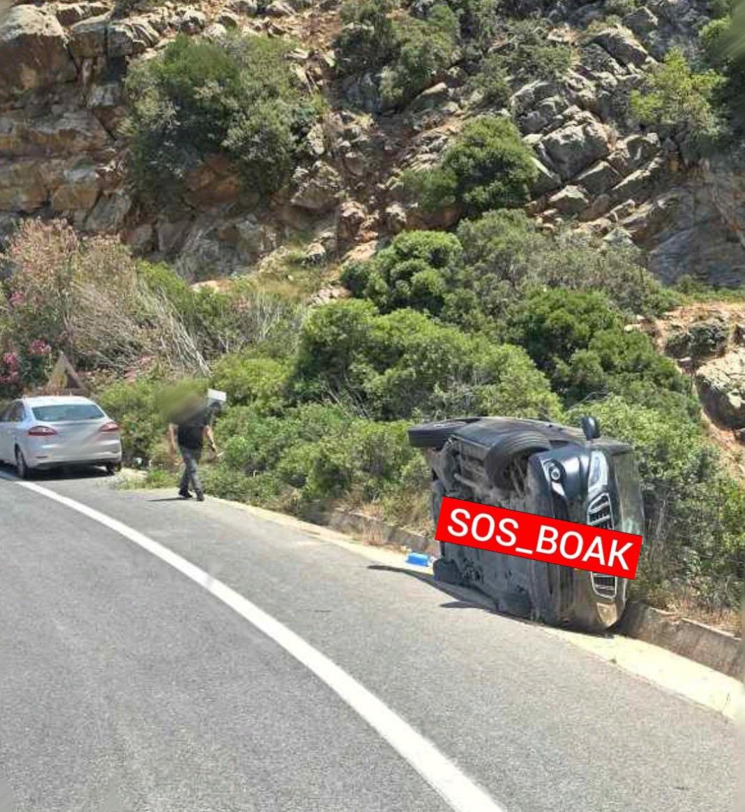 ΒΟΑΚ: Αυτοκίνητο βγήκε εκτός πορείας και αναποδογύρισε