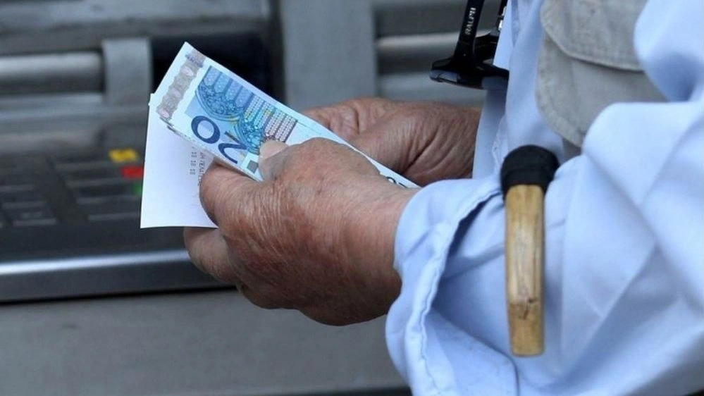 e-ΕΦΚΑ: Πώς θα μάθετε αν δικαιούστε το επίδομα των 250 ευρώ για τους συνταξιούχους