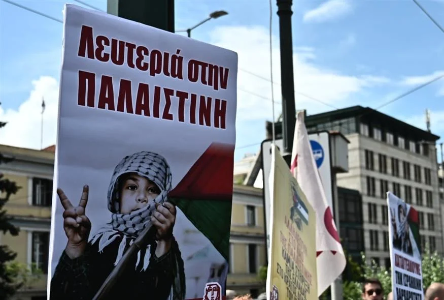March to Gaza: Δεκάδες Έλληνες ακτιβιστές κρατούνται αναίτια στο αεροδρόμιο του Καΐρου