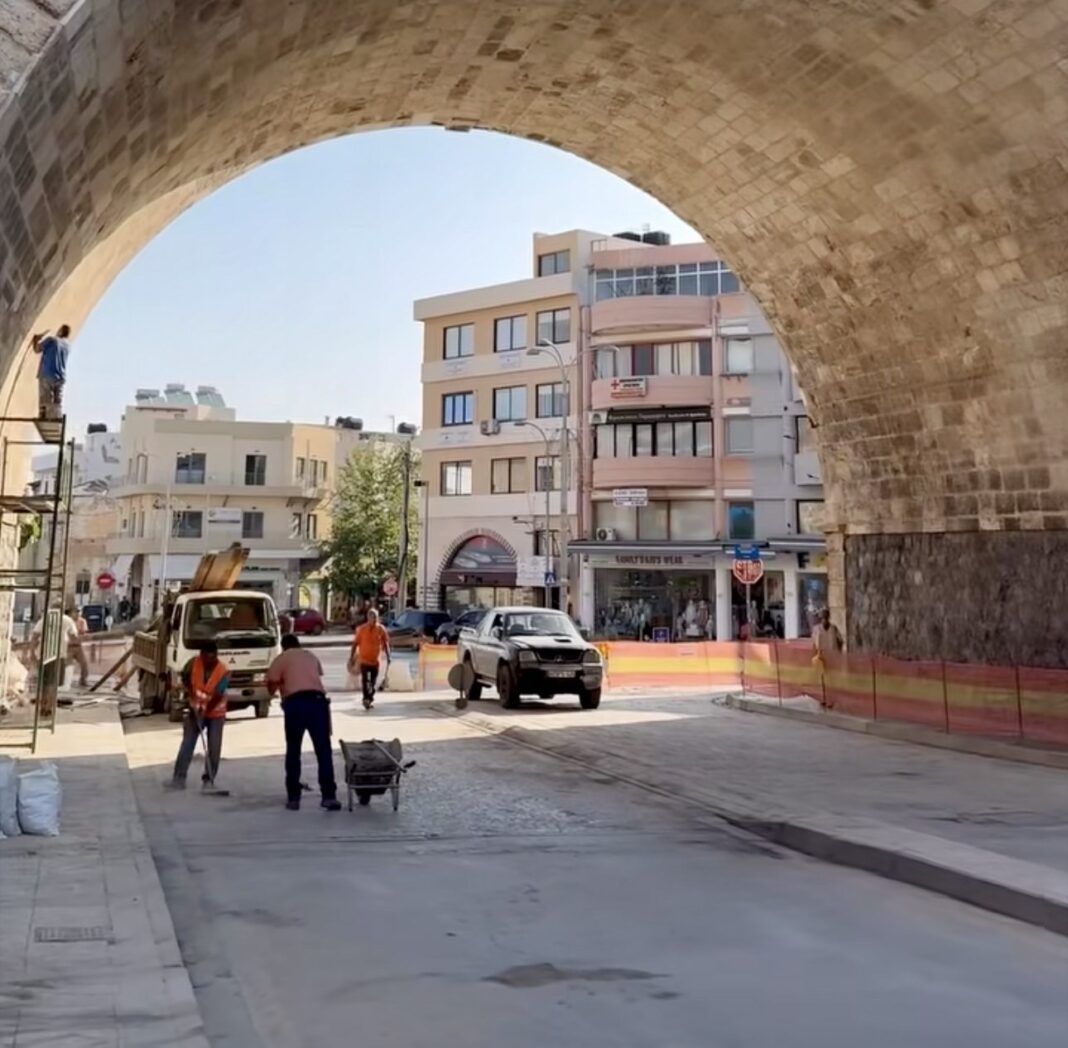 Άνοιξε η Χανιώπορτα για οχήματα και πεζούς