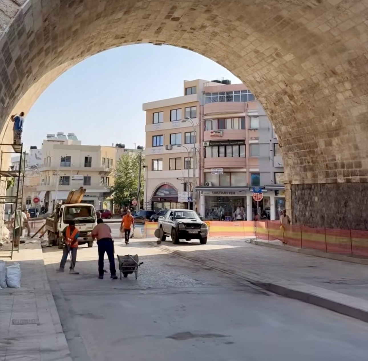 Άνοιξε η Χανιώπορτα για οχήματα και πεζούς