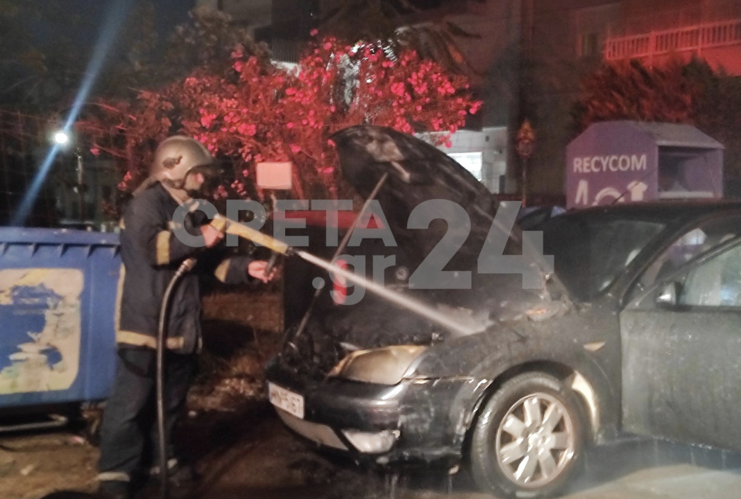 Ηράκλειο: «Λαμπάδιασε» αυτοκίνητο – Σώα η οδηγός