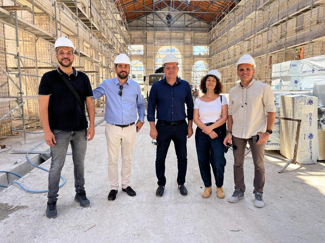 Αυτοψία Σημανδηράκη στη Δημοτική Αγορά Χανίων: «Προχωράμε εντατικά, στόχος μας μια νέα εποχή για την Αγορά και την τοπική επιχειρηματικότητα»