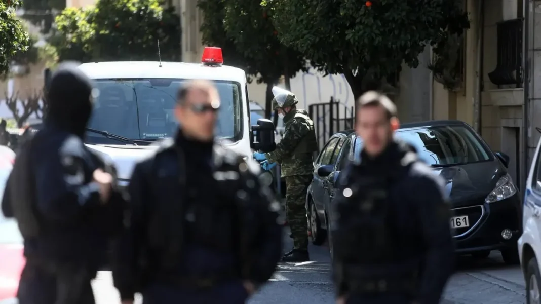 Εντοπίστηκαν εκρηκτικές ύλες στην Πανεπιστημιούπολη στου Ζωγράφου