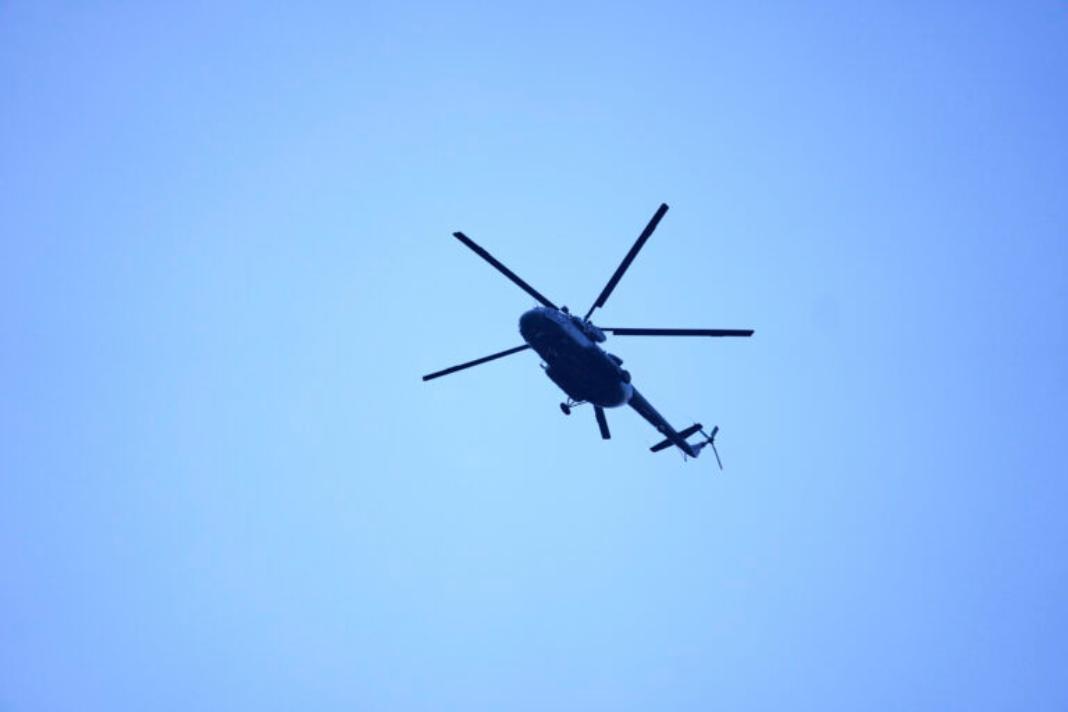 Ελικόπτερο με έξι επιβαίνοντες συνετρίβη σε κρατίδιο στη βόρεια Ινδία