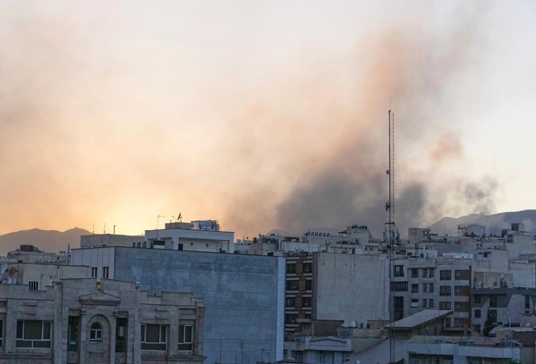 Νέο χτύπημα του Ισραήλ στο Ιράν: Επλήγη νοσοκομείο στην Τεχεράνη – Κατς: Τα πλήγματα αποσκοπούν στην αποσταθεροποίηση του ιρανικού καθεστώτος