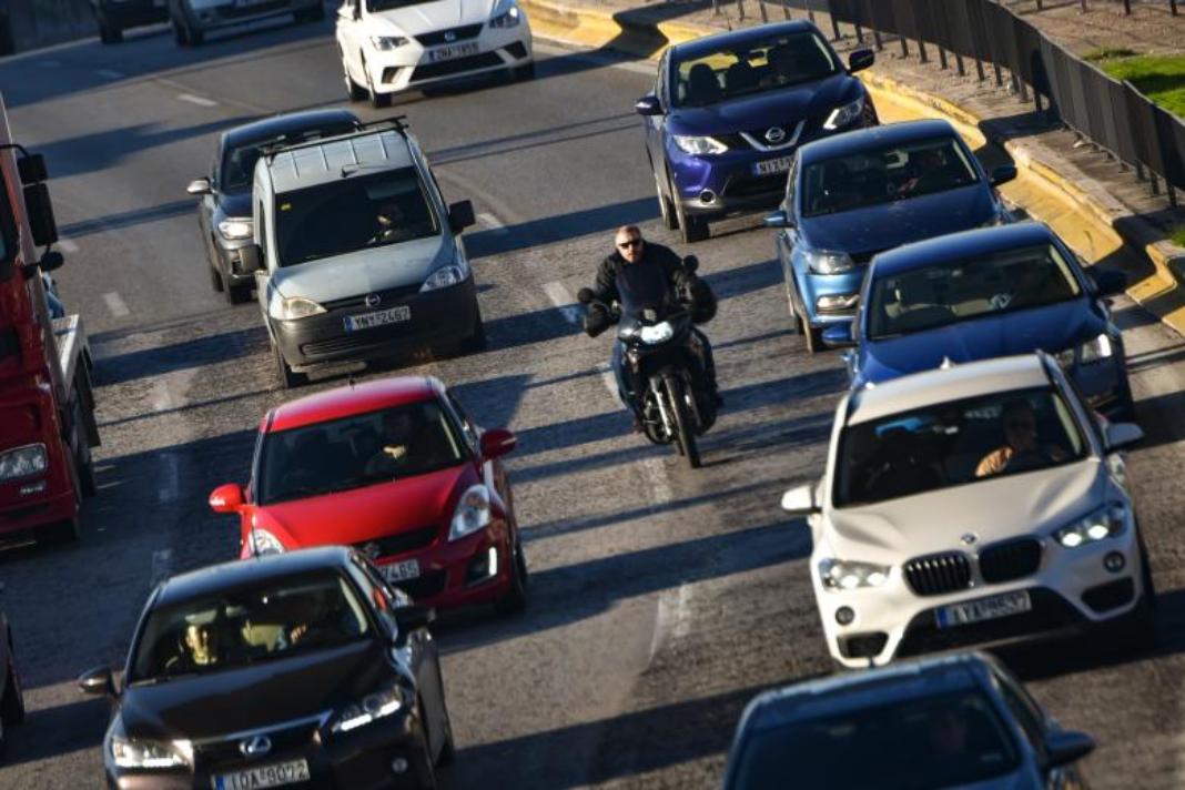 ΑΑΔΕ: Στον αέρα η πλατφόρμα για ανασφάλιστα ΙΧ με εκκρεμότητες σε ΚΤΕΟ και τέλη – Μπαράζ διασταυρώσεων