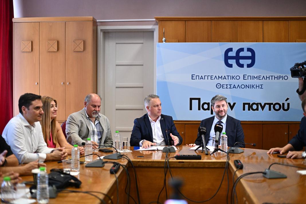 Νίκος Ανδρουλάκης: «Είμαστε ο φυσικός σύμμαχος των μικρομεσαίων επιχειρήσεων – 120 δόσεις για χρέη σε εφορία και ασφαλιστικά ταμεία»