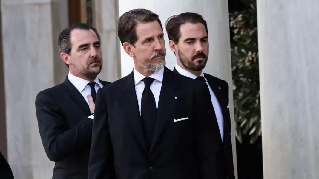 Ντε Γκρες: Στο ΣτΕ την Τρίτη η προσφυγή καθηγητή που ζητά να κριθεί «αντισυνταγματικό και παράνομο» το επίθετο της τέως βασιλικής οικογένειας