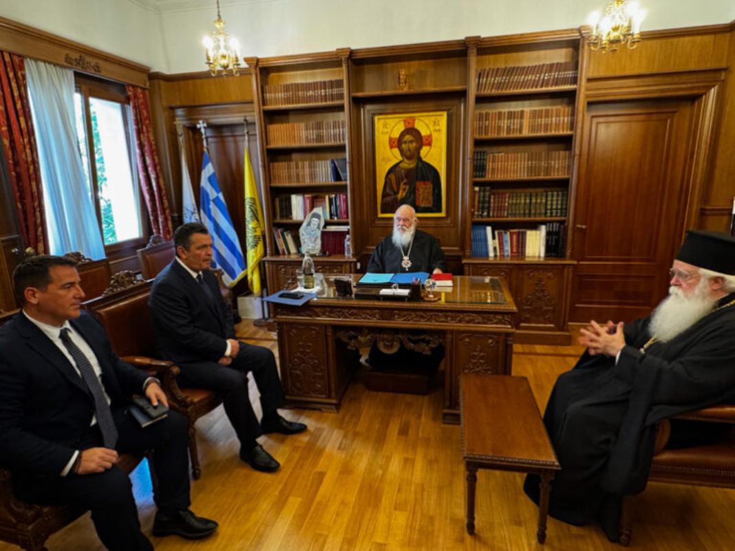 Ιερά Σύνοδος για τον προσωπικό αριθμό: «Δεν εγείρεται ζήτημα θεολογικό ή ατομικών ελευθεριών»
