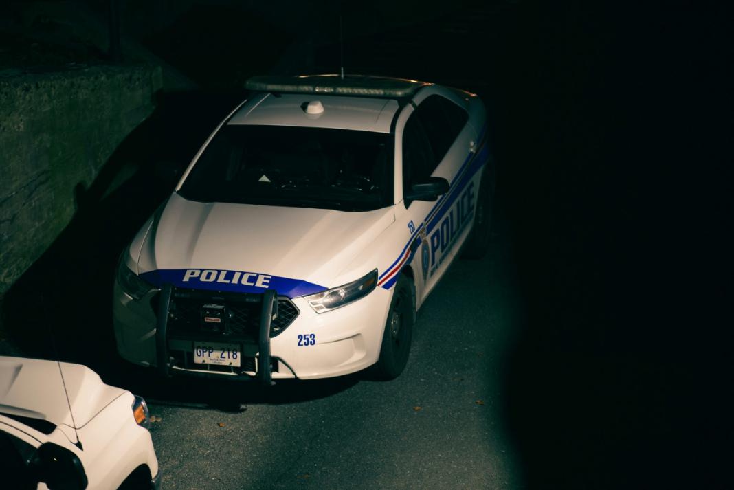 Τον έπιασαν να τρέχει με 216 χλμ – Είπε ότι είχε αργήσει σε συνέντευξη για δουλειά και βιαζόταν
