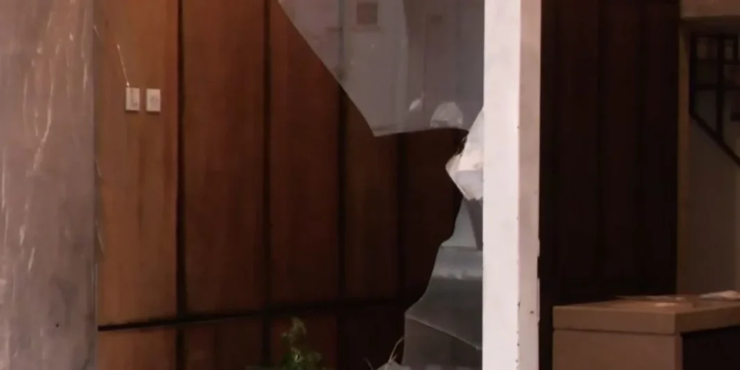 Επίθεση με γκαζάκια στο σπίτι βουλευτή της ΝΔ