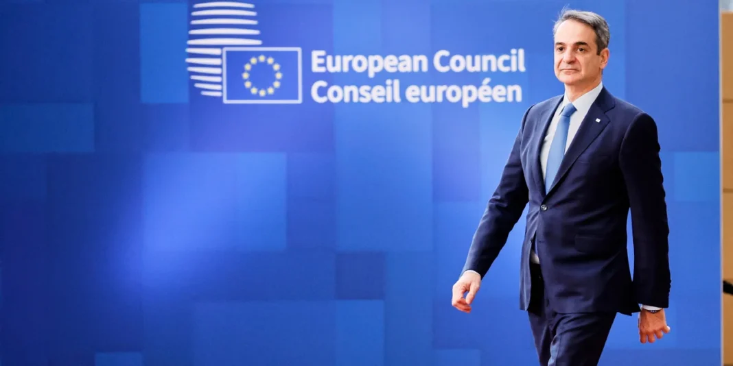 Πυκνώνουν τα σύννεφα με τουρκο-λυβικές έρευνες και ροές μεταναστών – Πώς θα δράσει η Αθήνα