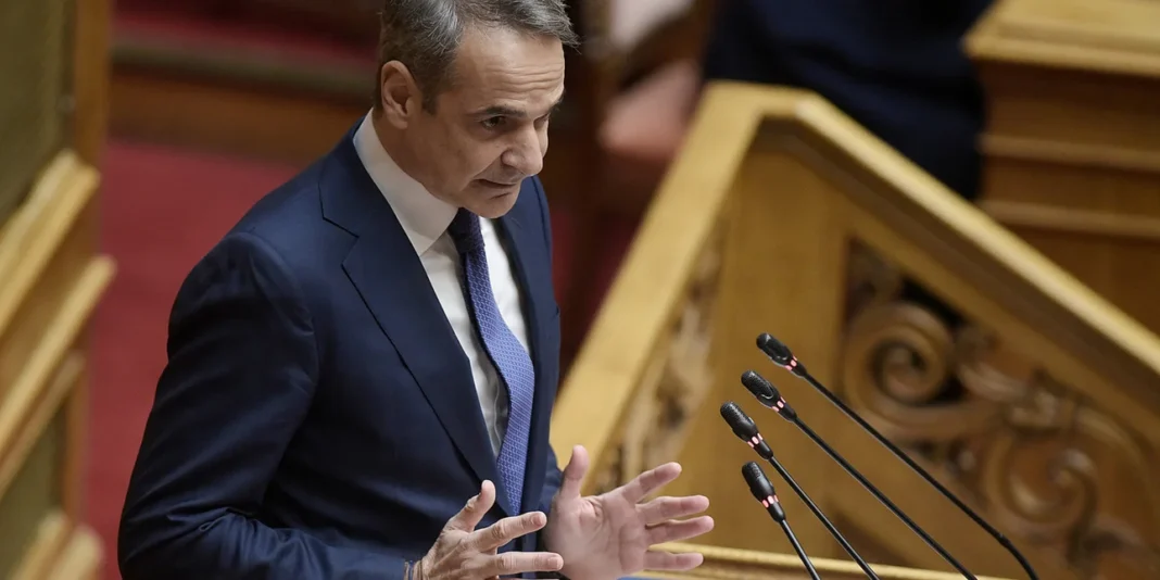 Στη Βουλή σήμερα ο Μητσοτάκης, θα μιλήσει για τον νέο ΚΟΚ -Τα μηνύματα που θα στείλει, τα πρόστιμα για επικίνδυνη οδήγηση