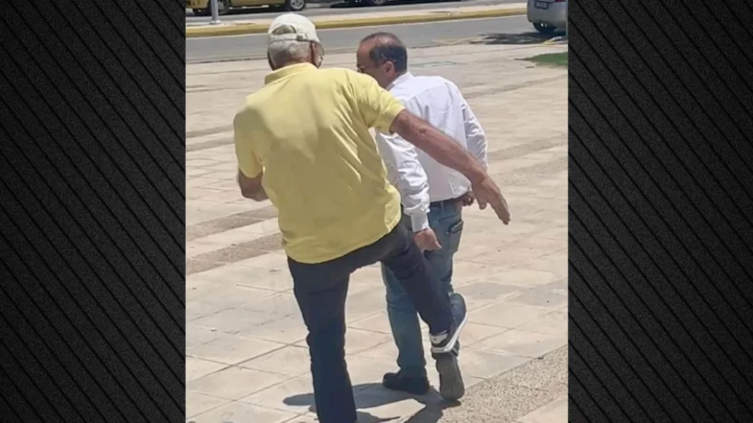 Απίστευτο περιστατικό έξω από το δημαρχείο: Πρώην δήμαρχος επιτέθηκε με κλωτσιές σε έτερο πρώην δήμαρχο