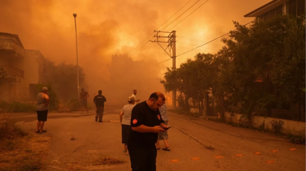 Μέχρι την Κρήτη έφτασε ο καπνός από τις πυρκαγιές στη Σμύρνη