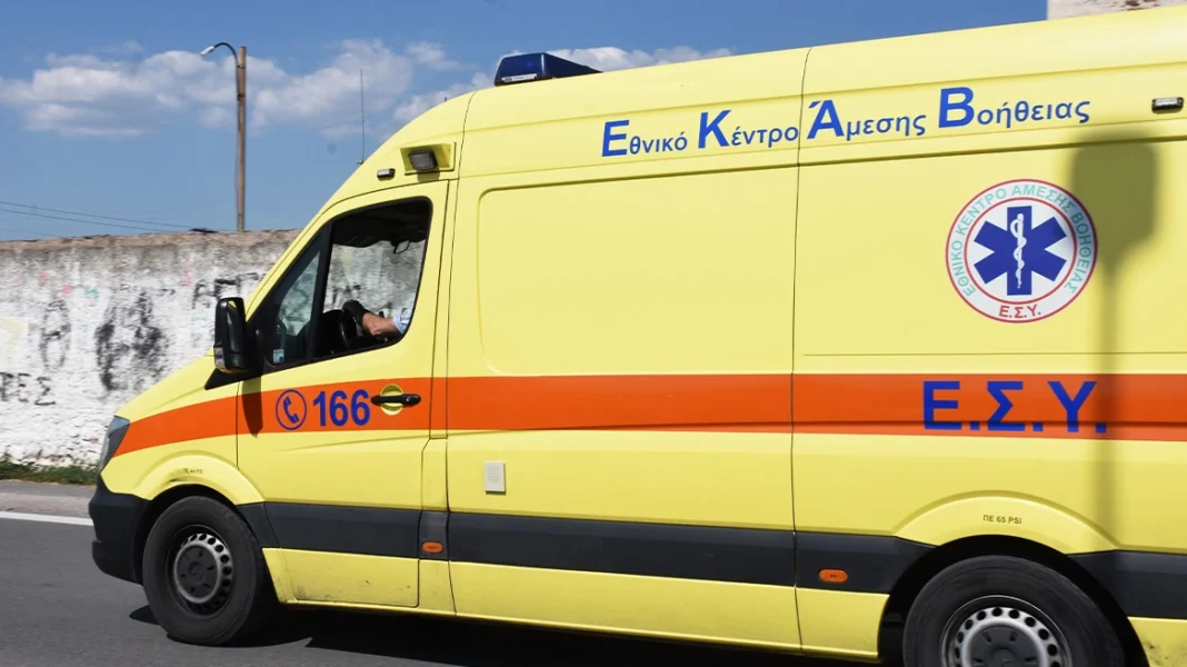 Αυτοκίνητο έπεσε σε γκρεμό – Υπάρχει εγκλωβισμένος