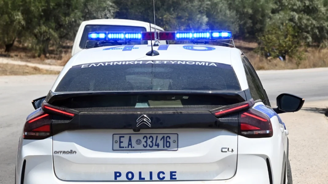 Άγρια συμπλοκή γυναικών: Την κυνηγούσε με ψαλίδι στο δρόμο – Την έστειλε νοσοκομείο