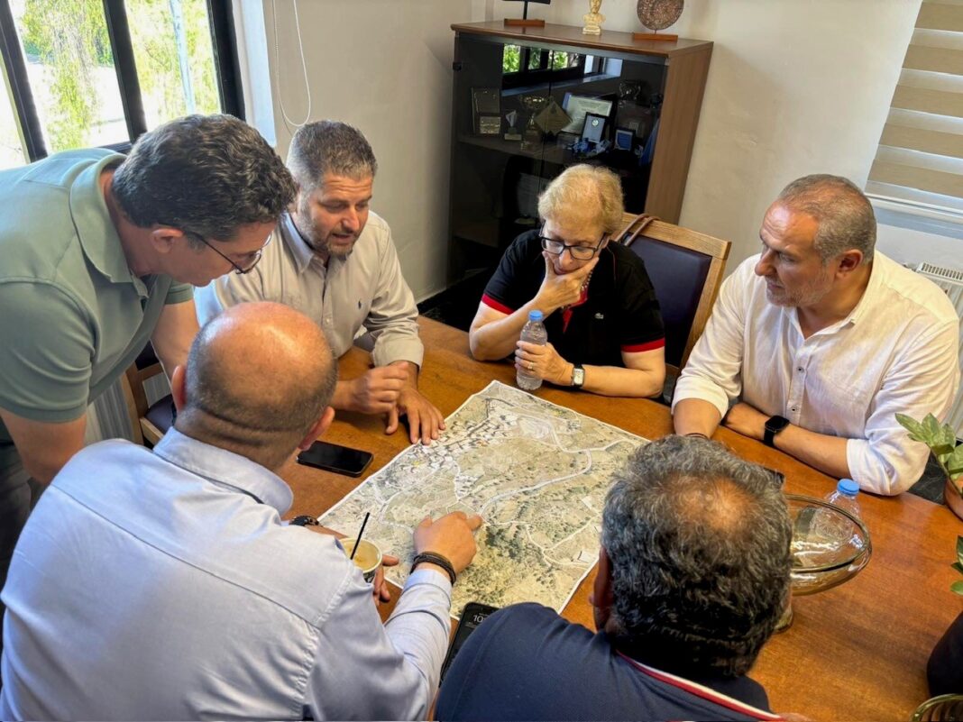 Ο προγραμματισμός έργων του οδικού δικτύου του Δήμου Μυλοποτάμου στο επίκεντρο της συνάντησης της Αντιπεριφερειάρχη Ρεθύμνης με τον Δήμαρχο Μυλοποτάμου