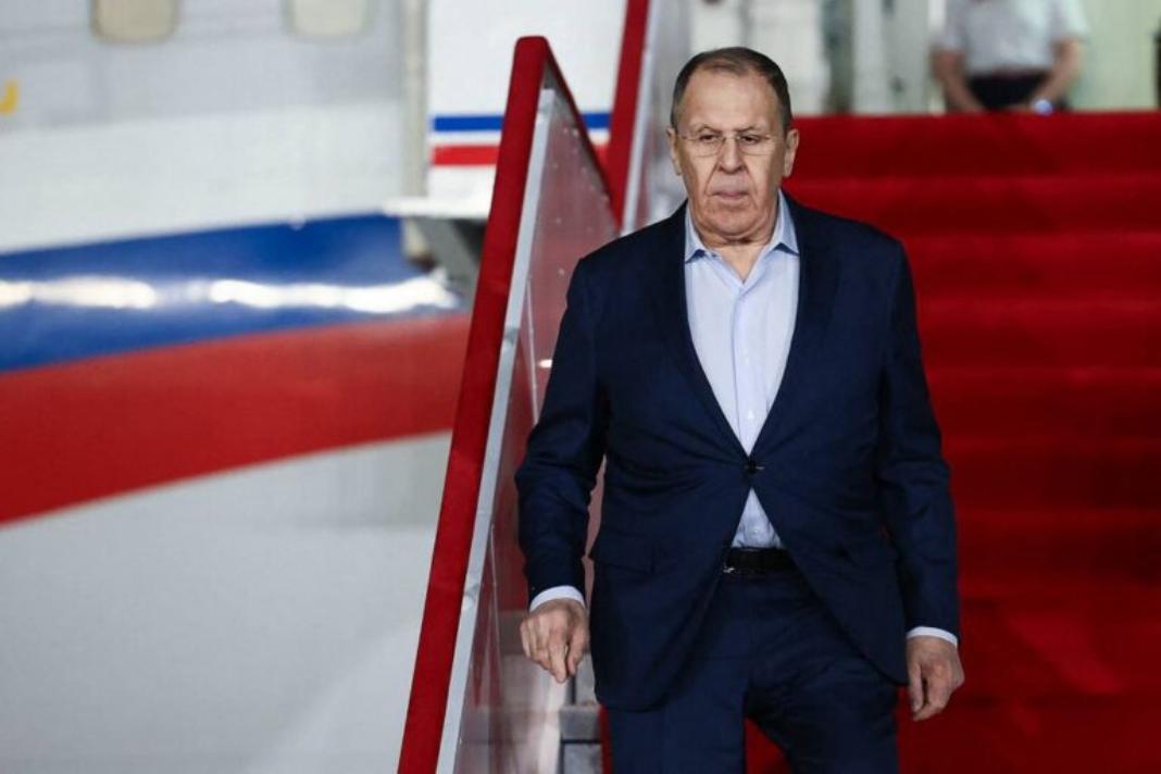 Βόρεια Κορέα: Ο Λαβρόφ συναντήθηκε με τον Κιμ Γιονγκ Ουν