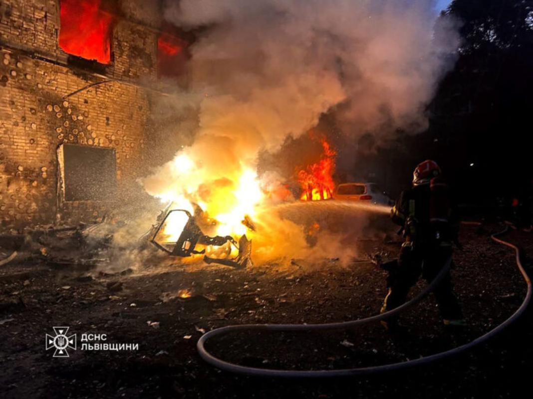 Ρωσική επίθεση με 597 μη επανδρωμένα αεροσκάφη και 26 πυραύλους εναντίον της Ουκρανίας – Δύο νεκροί και 14 τραυματίες