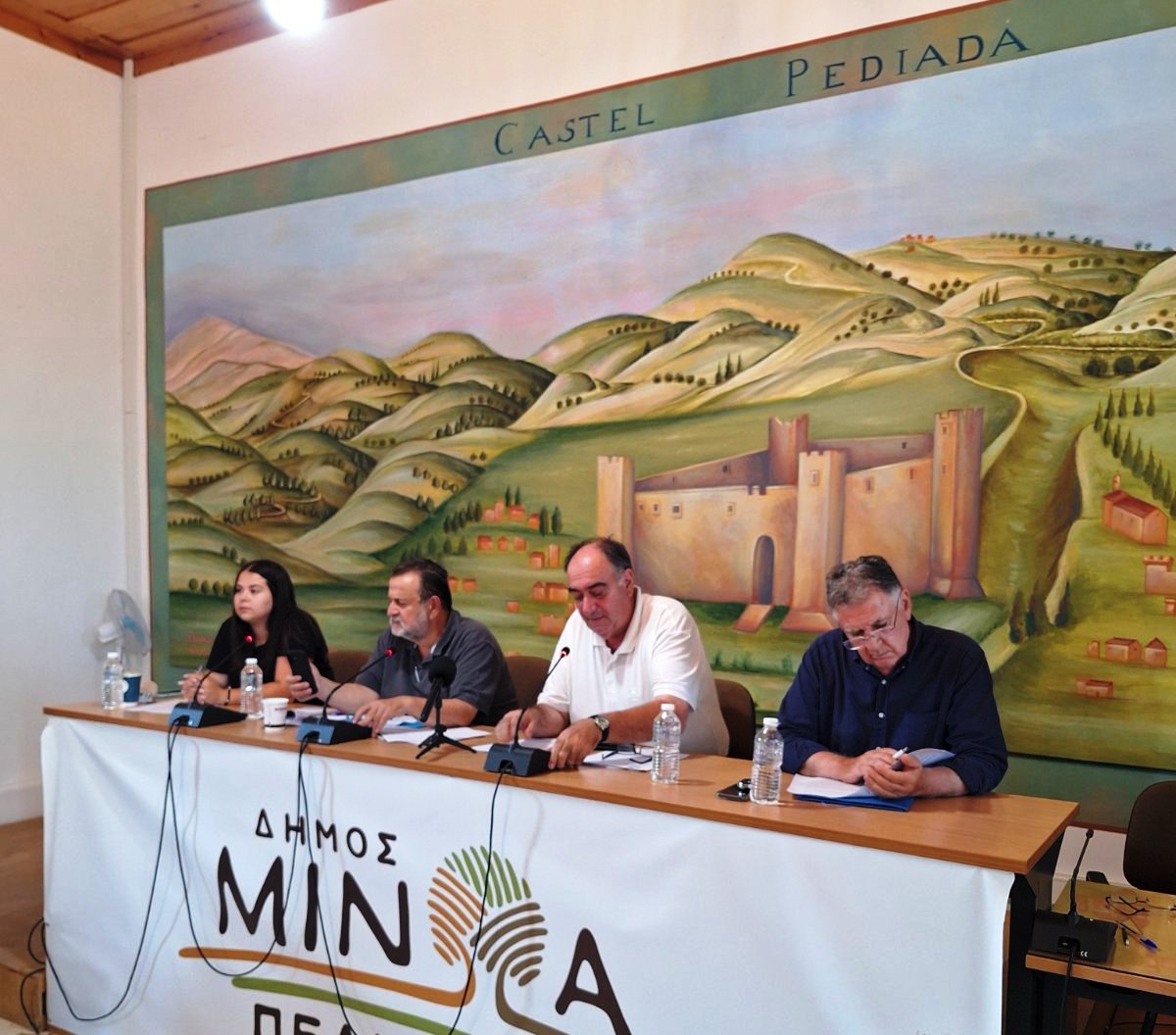 Ομόφωνο «ΟΧΙ» του Δήμου Μινώα Πεδιάδας στην εγκατάσταση Δομής φιλοξενίας μεταναστών στο πρώην στρατόπεδο Ζωγραφάκη