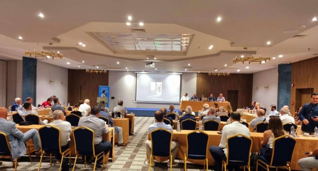 Με ενδιαφέροντα θέματα και σημαντική συμμετοχή η Ολομέλεια του Παγκρήτιου Συλλόγου Διευθυντών Ξενοδοχείων
