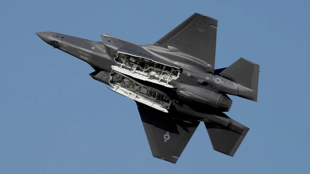 Συνετρίβη αεροσκάφος F-35 στην Καλιφόρνια κοντά σε αεροπορική βάση