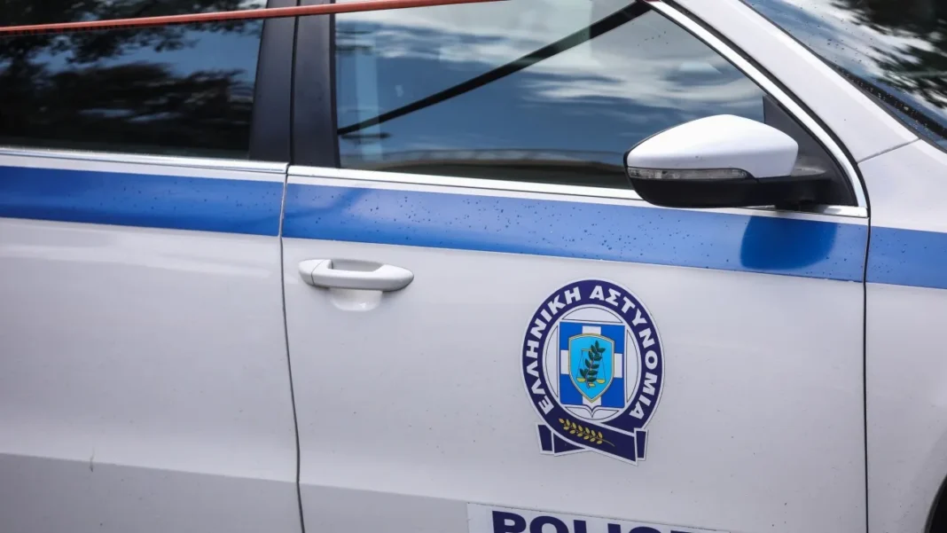 Συνελήφθη 17χρονος για τον ξυλοδαρμό συνομήλικού του – Χειροπέδες και στη μητέρα του