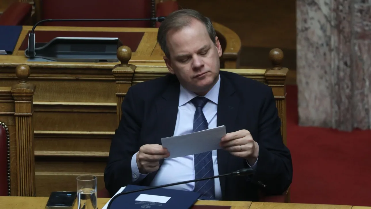 Τέμπη: Στο Δικαστικό Συμβούλιο με 157 ψήφους υπέρ, παραπέμπεται ο Κώστας Αχ. Καραμανλής