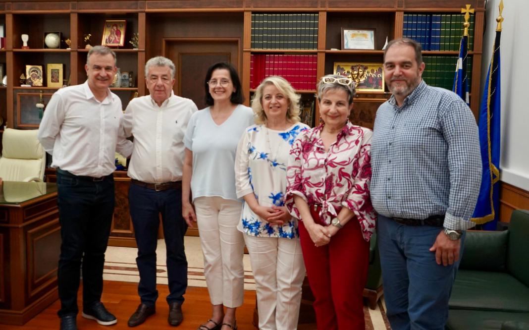 Συνάντηση στην Περιφέρεια Κρήτης για το Σχολείο Ευρωπαϊκής Παιδείας