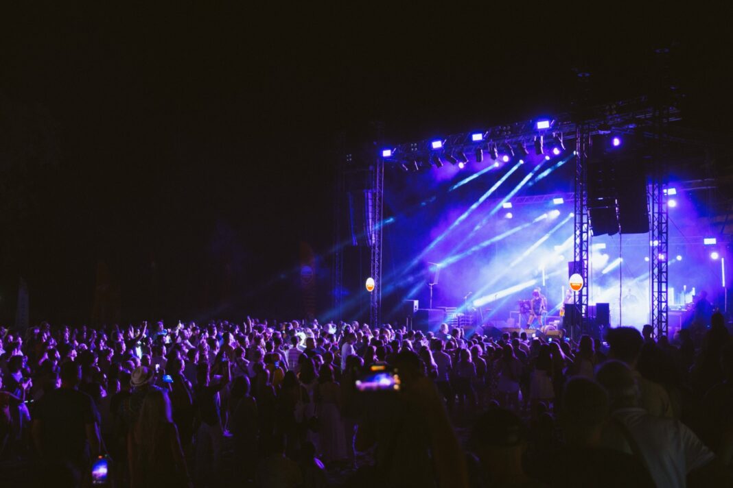 Αυλαία με έντονα συναισθήματα για το Matala Beach Festival 2025