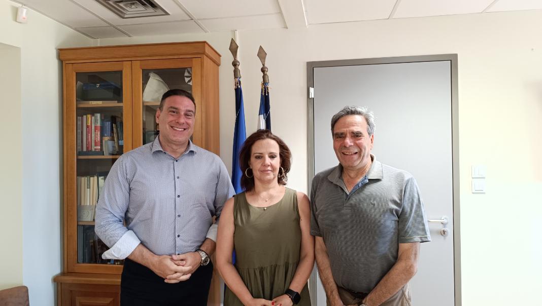 Συνάντηση εργασίας του Αντιπεριφερειάρχη Διασύνδεσης με Ερευνητικά και Ακαδημαϊκά Ιδρύματα με τον Πρύτανη του Πολυτεχνείου Κρήτης