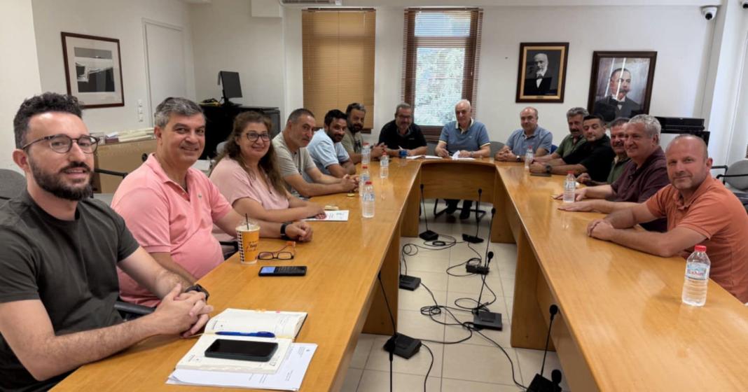 Υπογραφή σύμβασης προμήθειας και τοποθέτησης εξοπλισμού παιδικών χαρών & αστικού εξοπλισμού Δήμου Βιάννου