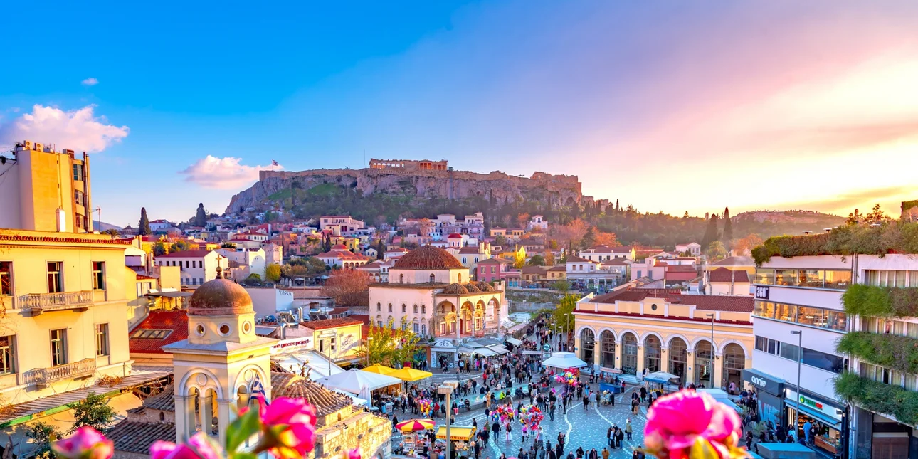 FT για τα 10 χρόνια από το 2015 -Πώς η Ελλάδα επέστρεψε από το χείλος του γκρεμού