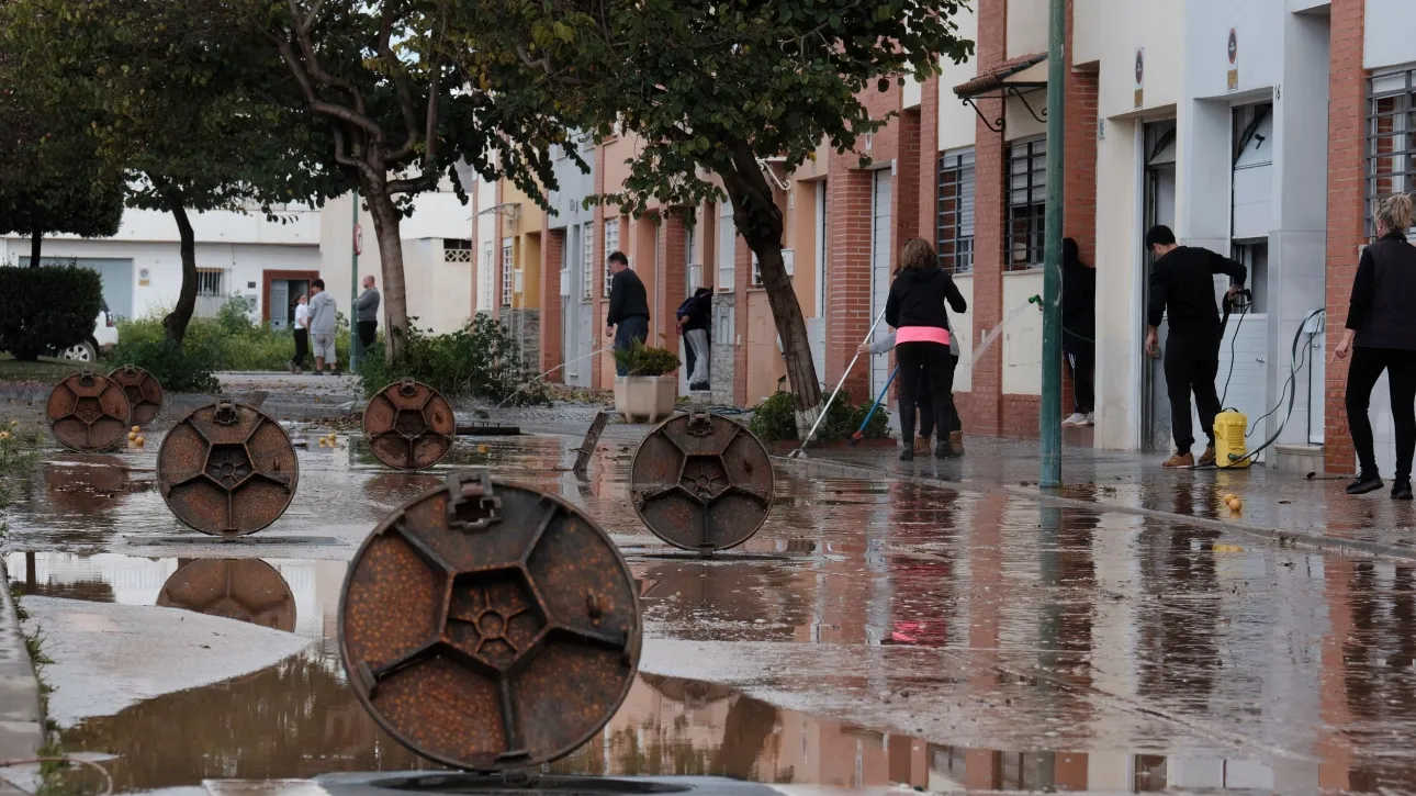 Ισπανία: Δύο αγνοούμενοι και εικόνες καταστροφής μετά τις καταρρακτώδεις βροχές στην Καταλονία