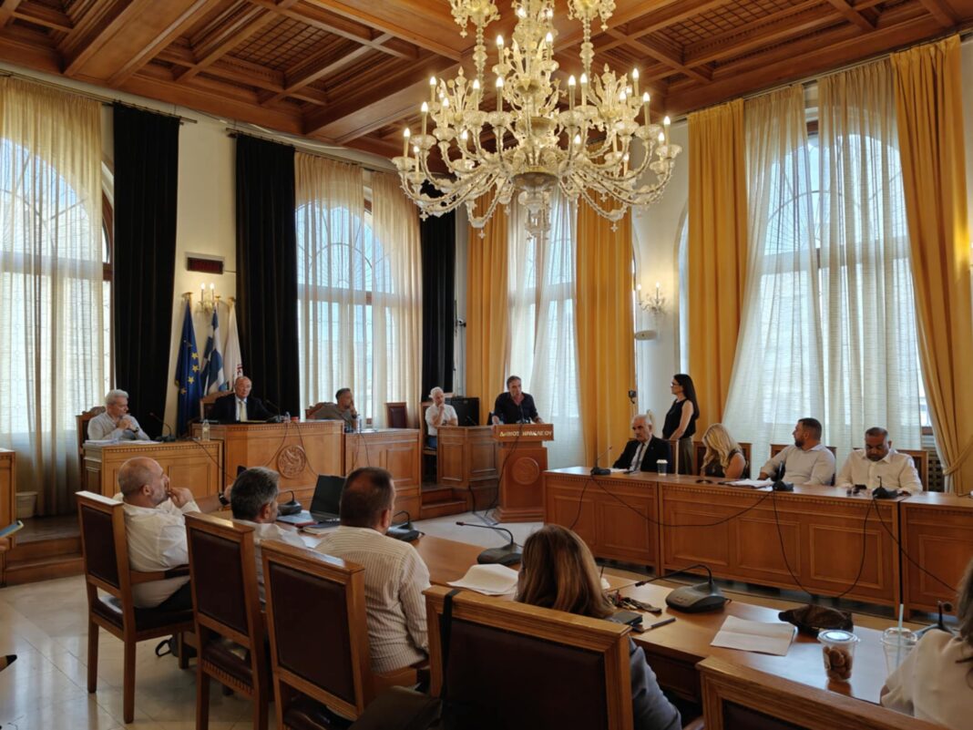 Έκτακτο δημοτικό συμβούλιο για την παραχώρηση του Παγκρητίου στον ΟΦΗ