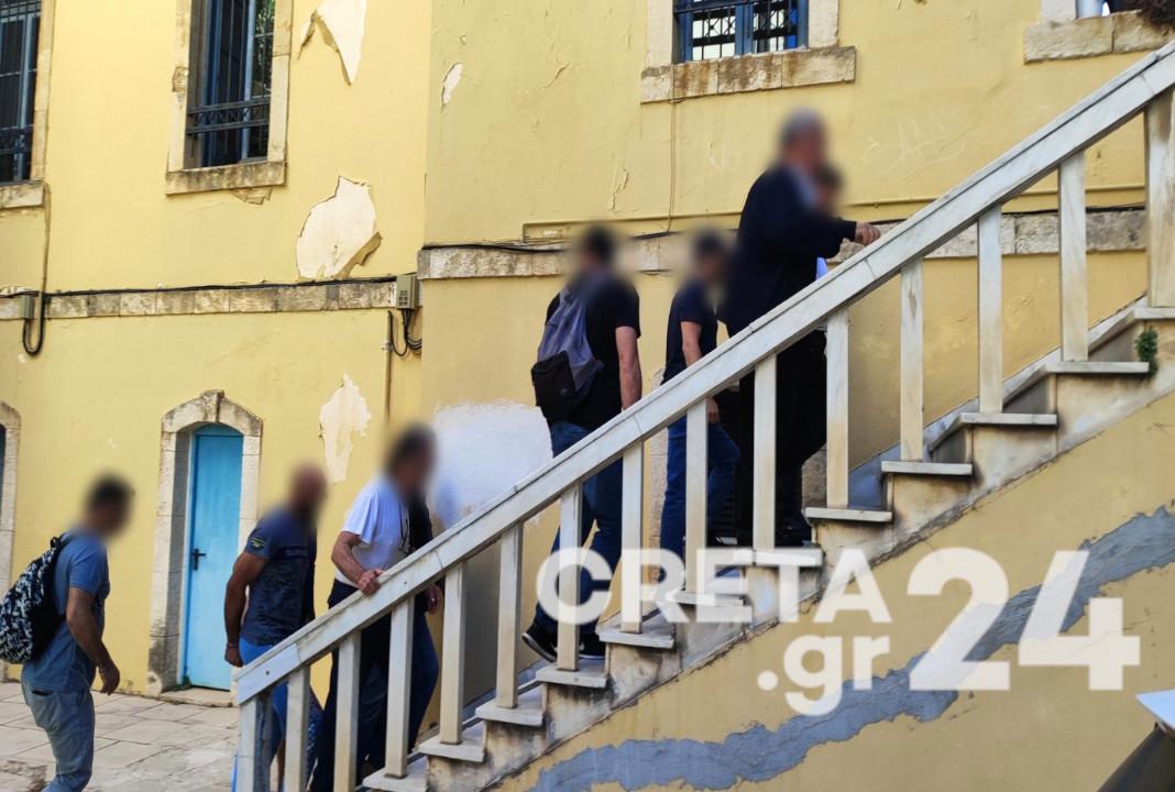 Απολογείται η «συμμορία» που διακινούσε μεγάλες ποσότητες πυρομαχικών από την Αλβανία στην Κρήτη