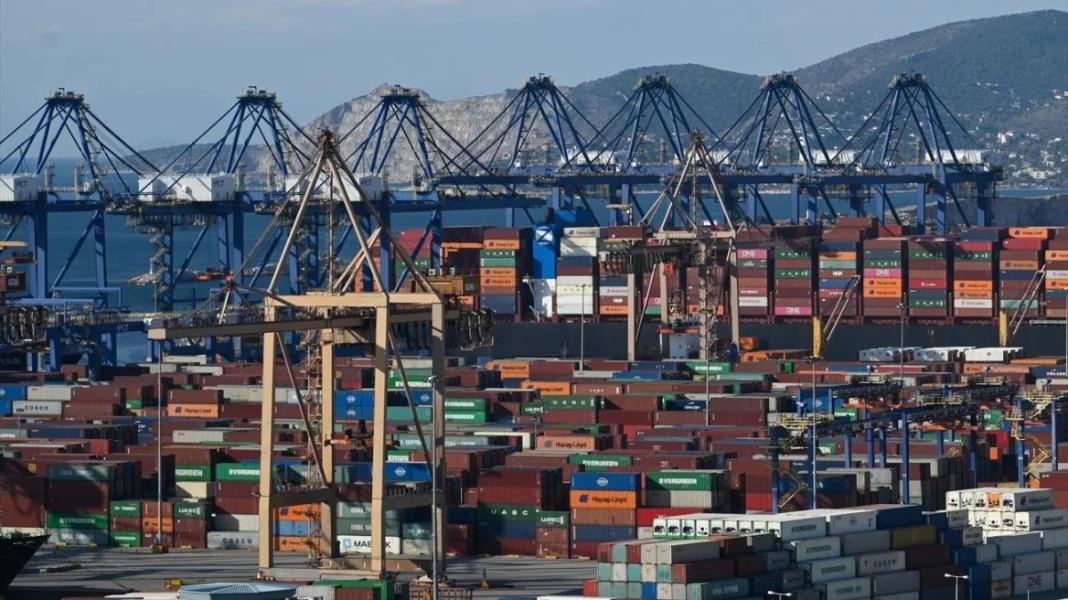 Η ΕΕ προετοιμάζει σχέδιο δασμών 100 δισ. ευρώ αν δεν υπάρξει συμφωνία με τον Τραμπ