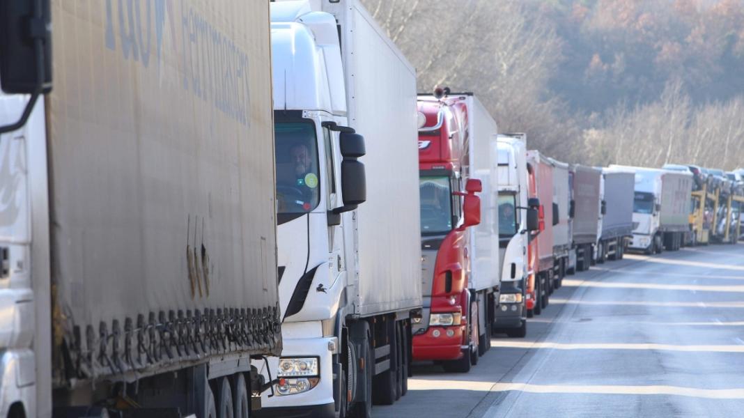 ΑΑΔΕ: Ενιαία ψηφιακή εφαρμογή για την καταγραφή οχημάτων στα συνοριακά τελωνεία