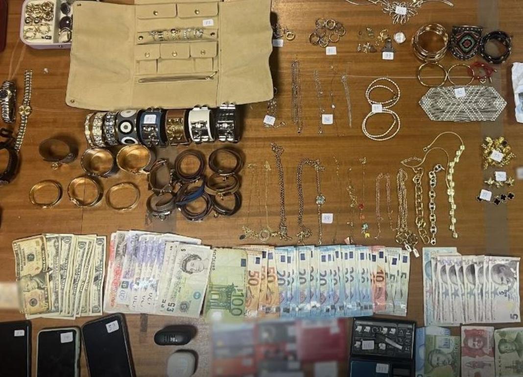 Εξαρθρώθηκε συμμορία διαρρηκτών που «έγδυνε» πολυτελείς κατοικίες – Πάνω από 400.000 ευρώ η «λεία»