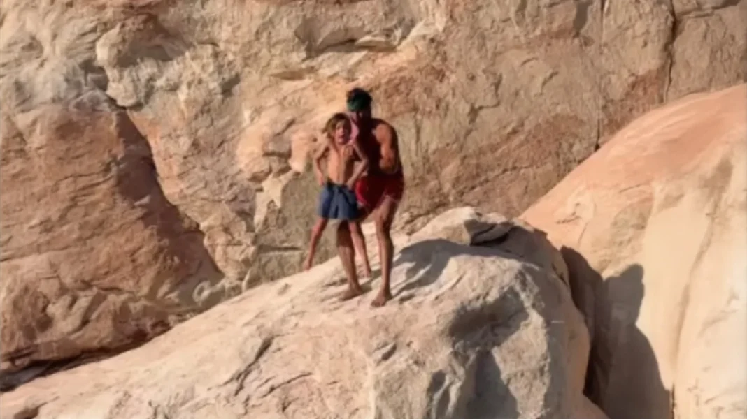 Σάλος για influencer που πέταξε από βράχο τον 7χρονο γιο του για βουτιά – «Τα μικρά πρέπει καμιά φορά να τα πετάς από τη φωλιά», λέει ο ίδιος