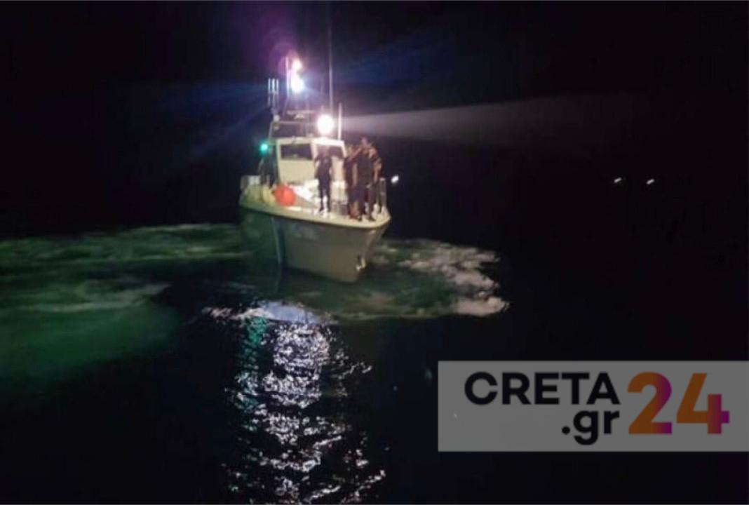 Βραδινή επιχείρηση για τη διάσωση δεκάδων μεταναστών νότια του Ηρακλείου