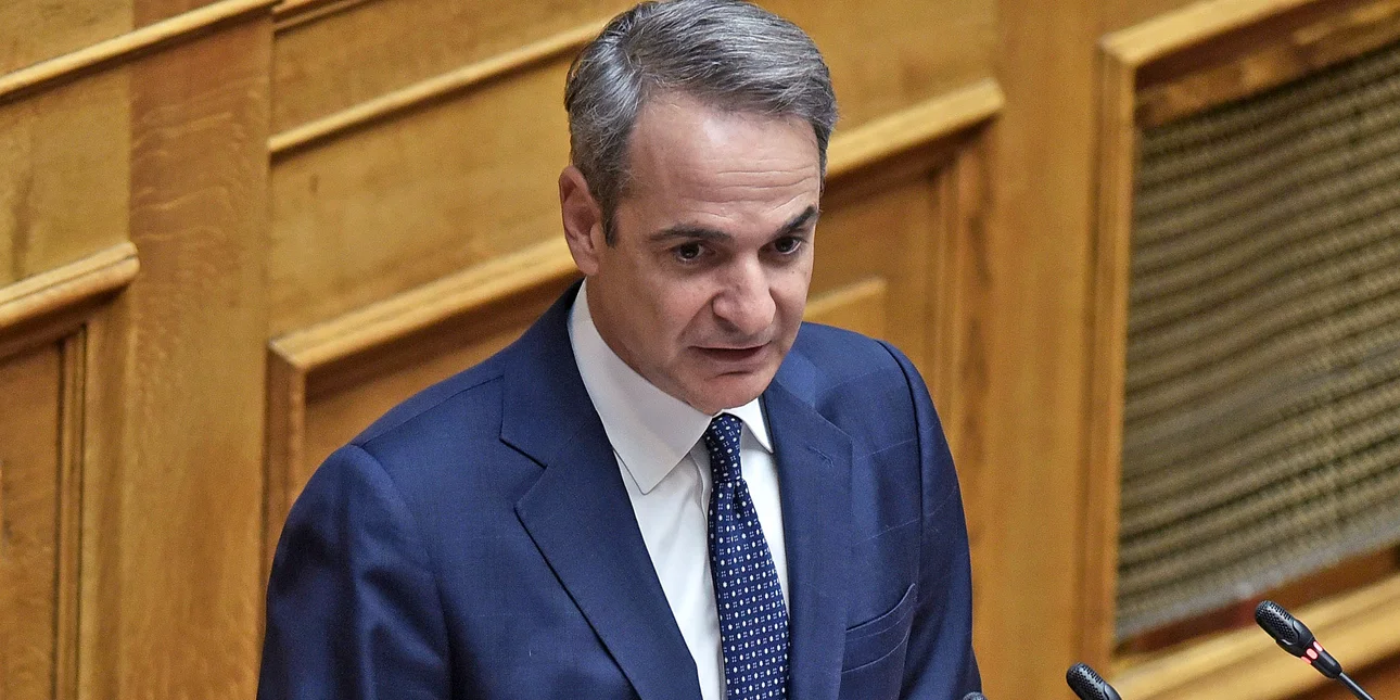 Στη Βουλή ο πρωθυπουργός για το μεταναστευτικό -Θα ανακοινώσει κλειστά κέντρα και αναστολή αιτημάτων ασύλου