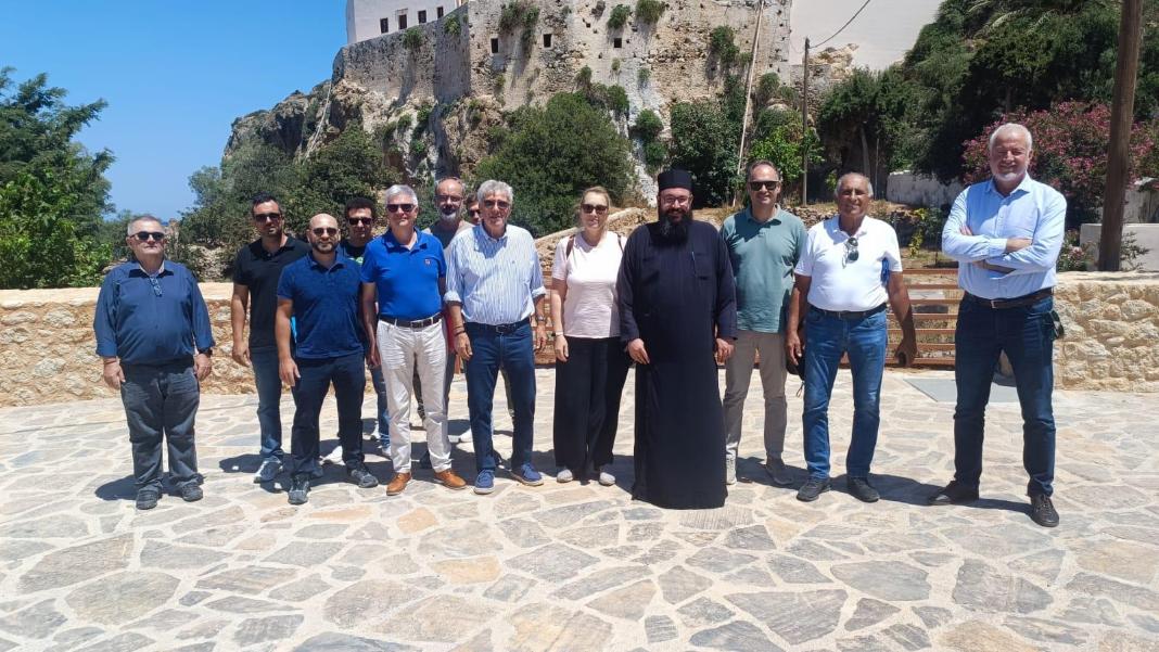 Παραδόθηκε το έργο ανάδειξης της Ιεράς Μονής Χρυσοσκαλίτισσας και του Παρθενώνα από τον Ο.Α.Κ