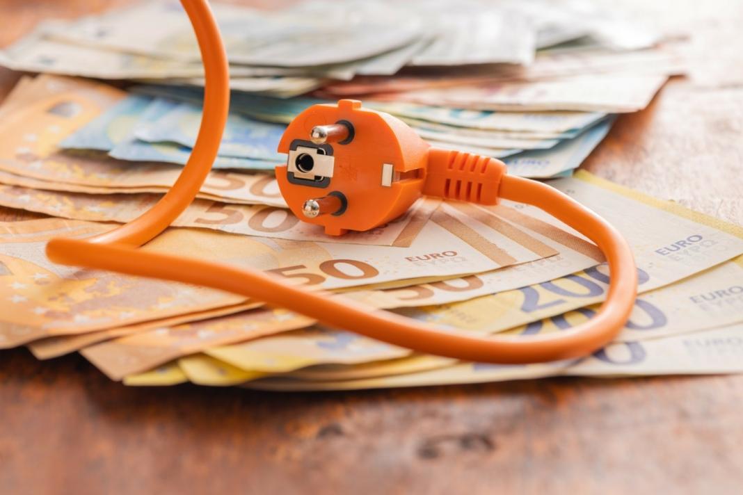 Ρεύμα: Μεγάλη αλλαγή στα τιμολόγια από 1η Αυγούστου – Τι πρέπει να γνωρίζετε
