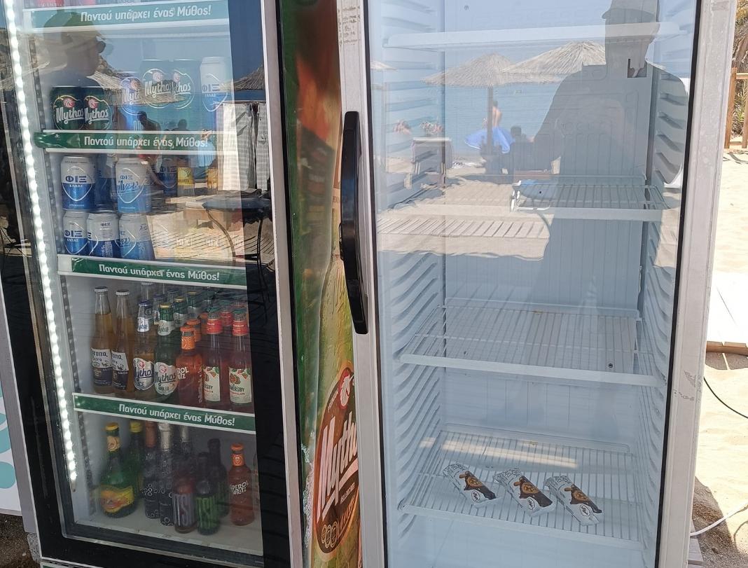 Καύσωνας στην Κρήτη: Δεν προλαβαίνουν να γεμίσουν και αδειάζουν από νερό τα ψυγεία στις παραλίες – Εικόνες