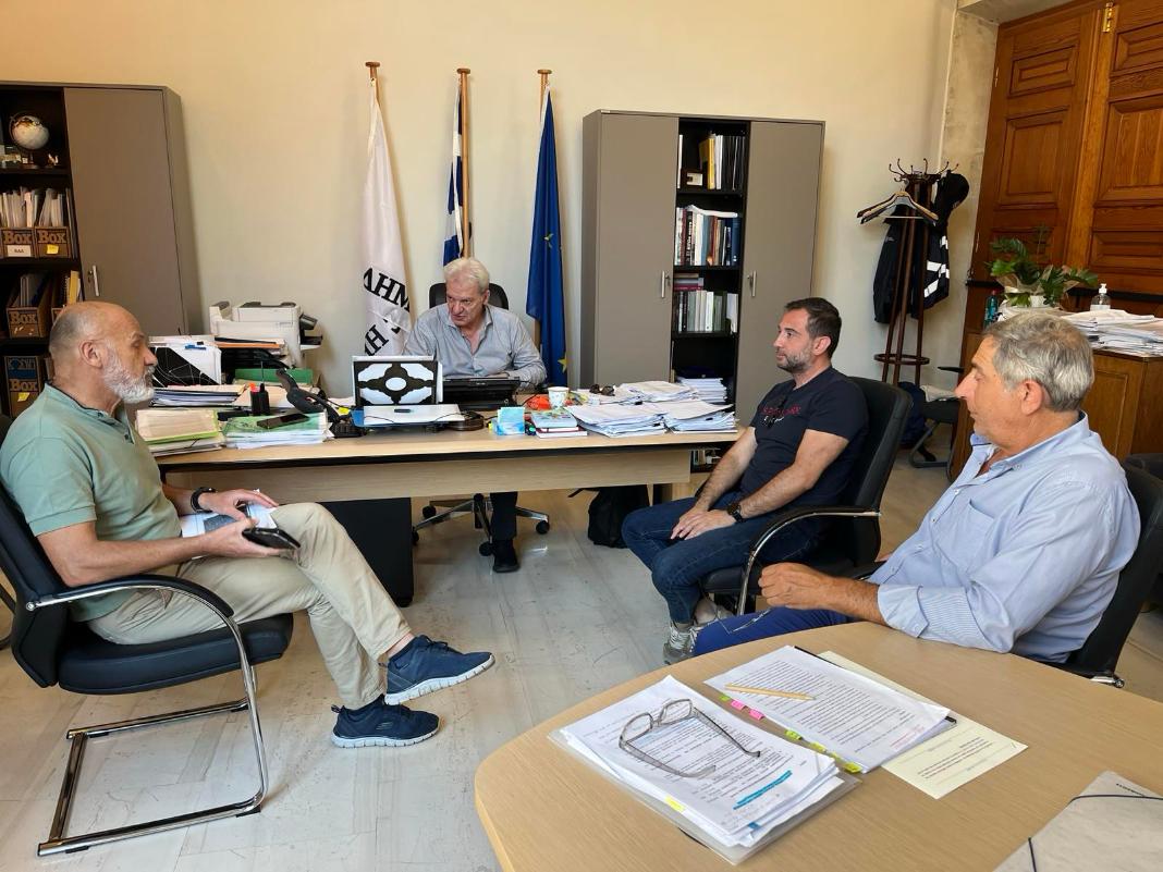 Συνεχίζονται οι επαφές του Δημάρχου Ηρακλείου Αλέξη Καλοκαιρινού με φορείς της πόλης