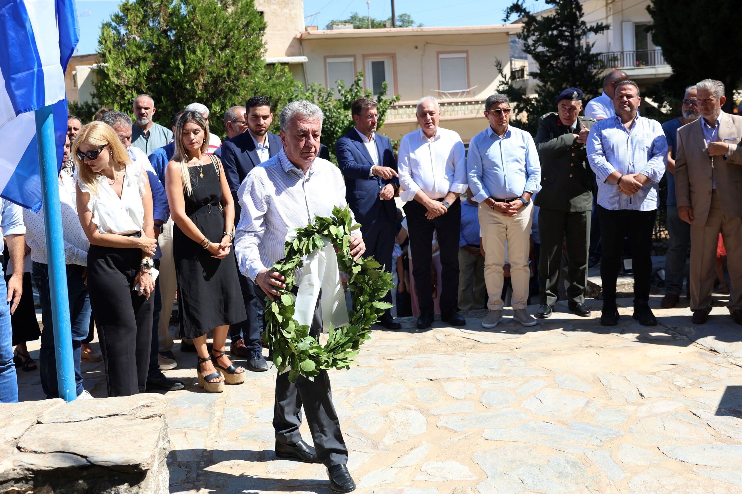 Στ. Αρναουτάκης: «Στεκόμαστε ευλαβικά απέναντι στη θυσία των ηρώων της Δαμάστας και του Μαράθου»